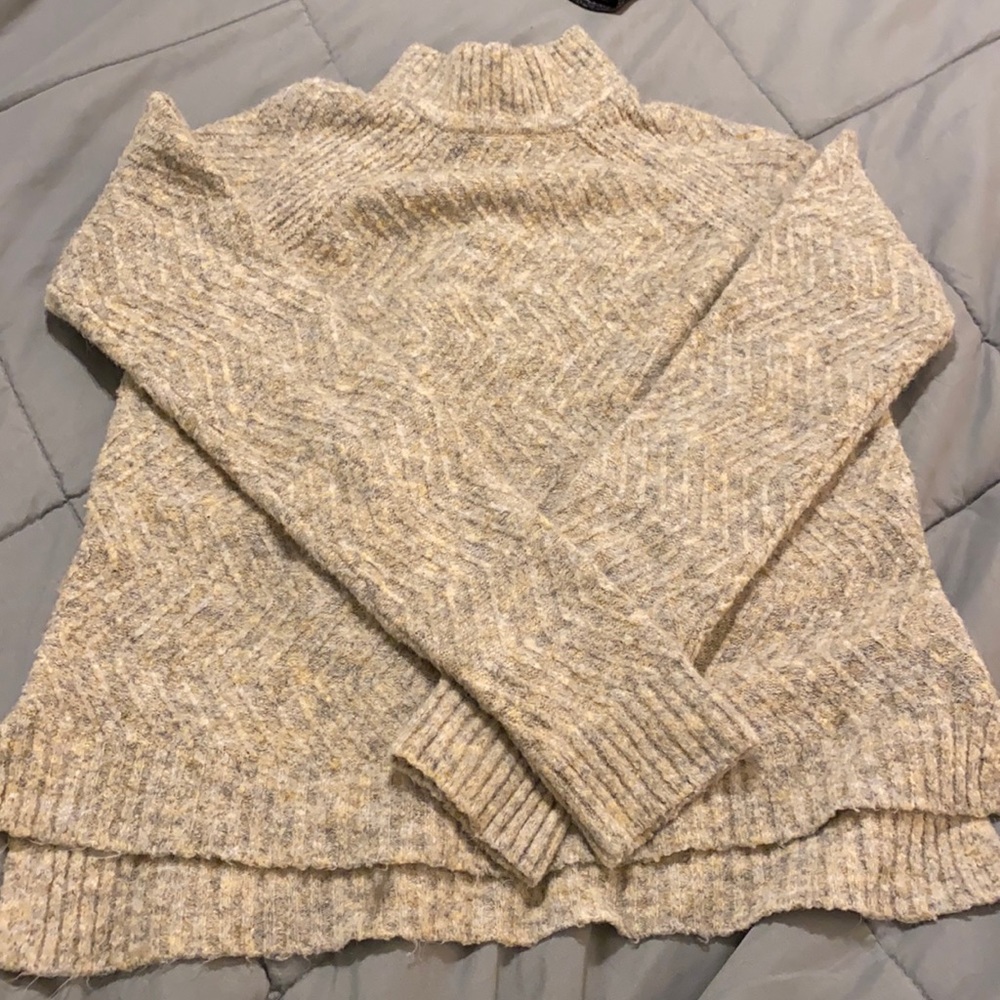 Aeropostale turtle neck